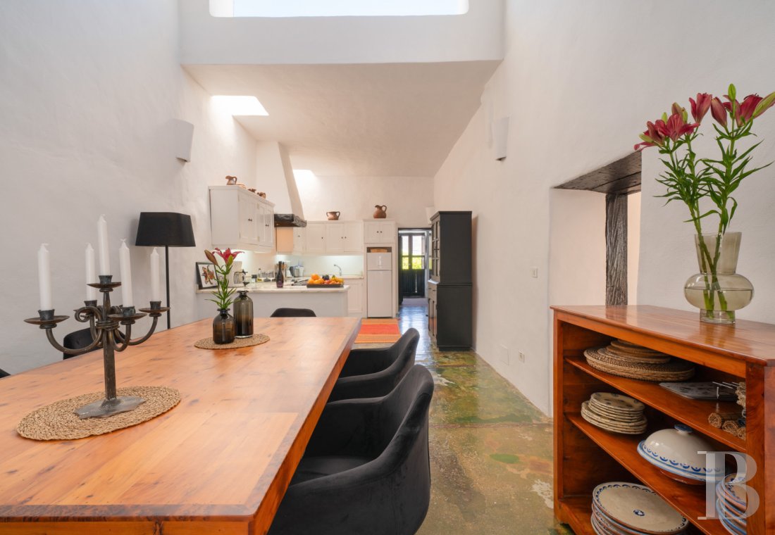 An old finca renovated in a contemporary style on the island of Lanzarote, in the Canary Islands - photo  n°9